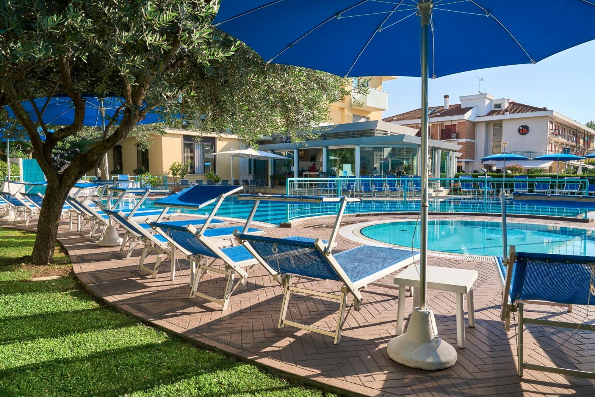 Junior Family Hotel Cavallino-Treporti Ngoại thất bức ảnh